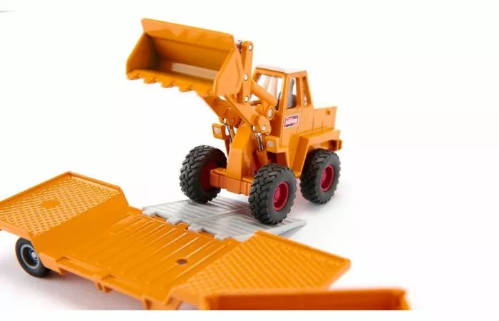 Siku 4117 Mercedes-Benz 710 Met Kramer 3 Siku 4117 Mercedes-Benz 710 Met Kramer